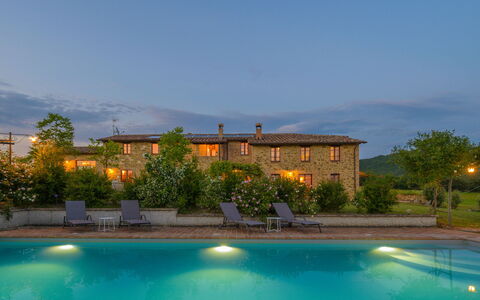 Podere Pomasciano 10: Menschliche Siedlung, Estate, Bauernhaus, Villa, Eco Hotel, Schwimmbad, Hazienda, Hotel