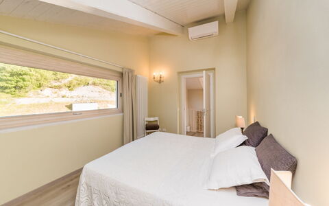 Chipieri 4+2: Interior Design, Flooring, Fussboden, Holz, Möbel, Decke, Bett, Schlafzimmer, Zimmer, Beleuchtung
