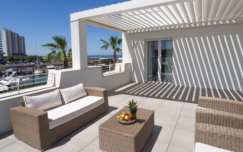 Portoverde Beach Villa 12: Wohnung, Möbel, Die Architektur, Wohngebiet, Zuhause, Balkon, Fussboden, Interior Design, Gartenmöbel, Eigentumswohnung