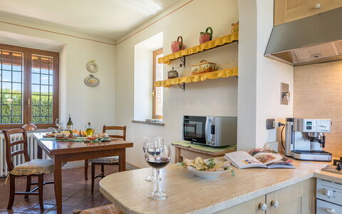 Poggio Medei 10: Möbel, Interior Design, Flooring, Zuhause, Küche & Esszimmer Tisch, Tabelle, Zimmer, Küche, Countertop, Beleuchtung