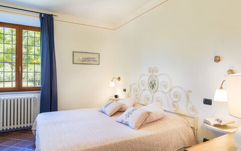 Poggio Medei 10: Möbel, Interior Design, Flooring, Fussboden, Zimmer, Schlafzimmer, Tabelle, Zuhause, Bett, Decke
