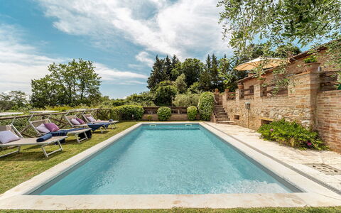 L'Oliveta 6: Schwimmbad, Die Architektur, Strauch, Garten, Estate, Landscaping, Gartenmöbel, Water Feature, Eco Hotel, Villa
