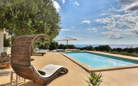 Villa Pajare Francesi 8+2: Blau, Möbel, Schatten, Gartenmöbel, Resort, Meer, Stuhl, Tropen, Küste, Eco Hotel