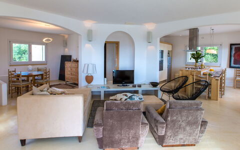 Villa Pajare Francesi 8+2: Möbel, Interior Design, Flooring, Fussboden, Couch, Decke, Holz, Wohnzimmer, Zimmer, Wohnung