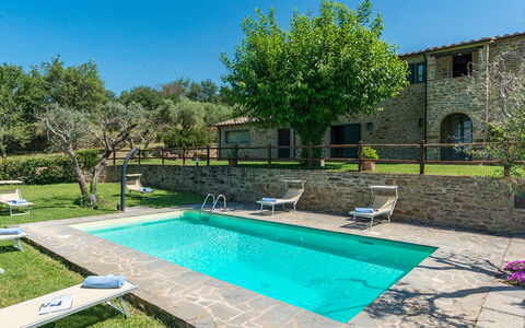 La Torretta 10: Blau, Schwimmbad, Resort, Hazienda, Eco Hotel, Gartenmöbel, Bauernhaus, Hinterhof, Villa, Landscaping