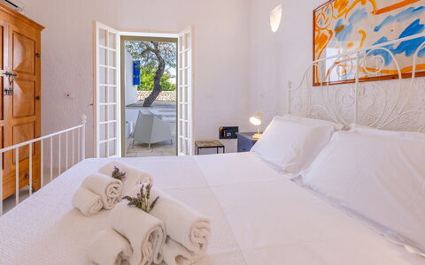Villa del Lentisco 8+2: Zuhause, Schwimmbad, Wohnung, Resort, Estate, Balkon, Gartenmöbel, Hotel, Stuhl, Eco Hotel