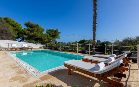Villa del Lentisco 8+2: Blau, Schwimmbad, Resort, Gartenmöbel, Schatten, Eco Hotel, Sonnenliege, Freizeit, Regenschirm, Hotel