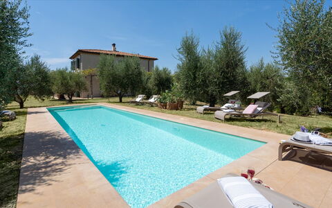 Casa del Vento 10: Schwimmbad, Resort, Estate, Hazienda, Villa, Bauernhaus, Hinterhof, Eco Hotel, Gartenmöbel, Hotel