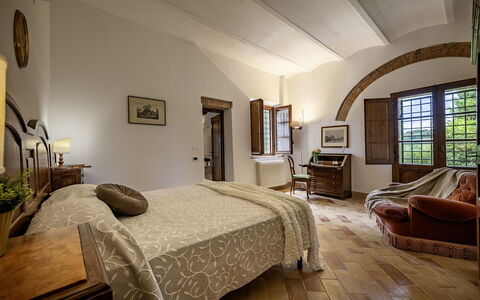 Casale dei 12: Möbel, Interior Design, Flooring, Holz, Fussboden, Decke, Schlafzimmer, Bett, Zimmer, Beleuchtung