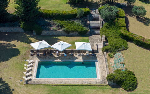 Villa Panorama 14: Schwimmbad, Garten, Resort, Estate, Landscaping, Eco Hotel, Hazienda, Water Feature, Rasen, Villa