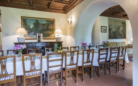 Villa Palazzaccio 26: Möbel, Tabelle, Stuhl, Zimmerpflanze, Blumentopf, Küche & Esszimmer Tisch, Esszimmer, Villa, Bilderrahmen, Hotel