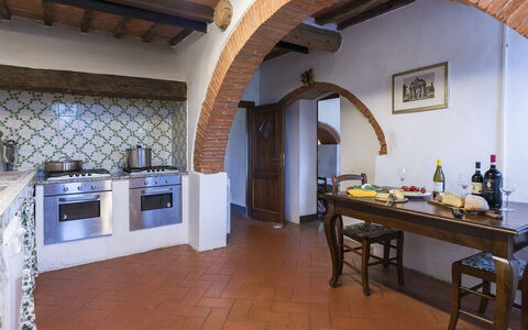 Villa Palazzaccio 26: Interior Design, Flooring, Zuhause, Möbel, Fussboden, Zimmer, Decke, Küche, Countertop, Holzbeize