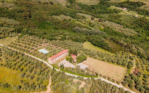 Villa Monnalisa 12: Landschaft, Grundstueck, Einfach, Ländliches Gebiet, Plantage, Estate, Vogelperspektive, Landscaping, Luftaufnahmen, Hazienda