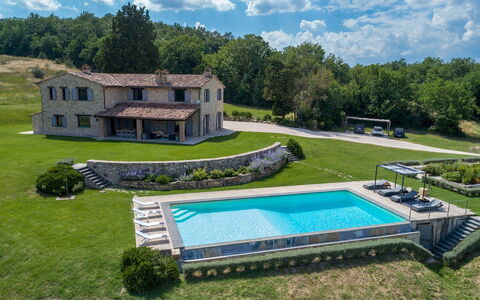 Villa le Fontane 12: Schwimmbad, Estate, Bauernhaus, Hütte, Rasen, Villa, Garten, Villa, Hazienda, Landscaping