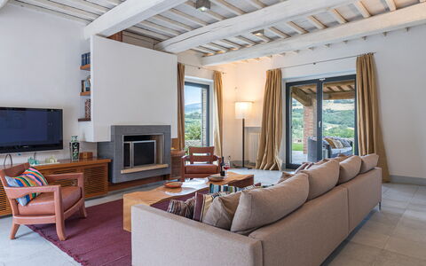 Villa le Fontane 12: Möbel, Holz, Zuhause, Interior Design, Flooring, Couch, Stuhl, Wohnzimmer, Fussboden, Tabelle