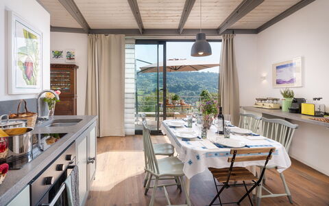 Podere Torre delle Sorgenti 4: Möbel, Stuhl, Tabelle, Interior Design, Küche & Esszimmer Tisch, Küche, Esszimmer, Geschirr, Zuhause, Zimmer