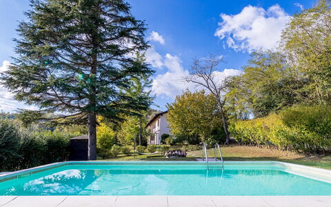 Cascina la Valle 10+2: Blau, Schwimmbad, Garten, Schatten, Landscaping, Hinterhof, Reflexion, Water Feature, Resort, Eco Hotel