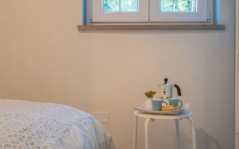 Ai Due Cuori 4: Wand, Interior Design, Schlafzimmer, Möbel, Holz, Linens, Bett, Bettdecke, Beleuchtung, Zimmer