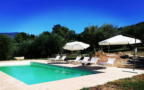 Amandula 6: Schwimmbad, Resort, Eco Hotel, Sonnenliege, Landscaping, Hazienda, Gartenmöbel, Schatten, Thermae, Ferienort