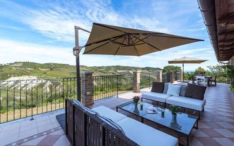 Borgo da Monte 8: Möbel, Gartenmöbel, Stuhl, Tabelle, Tisch Im Freien, Küche & Esszimmer Tisch, Terrasse, Deck, Balkon, Schatten