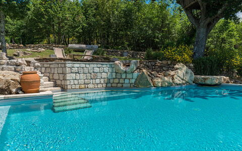 Borgo Paradiso 4+2: Blau, Schwimmbad, Wasser, Resort, Verbundwerkstoff, Freizeit, Flagstone, Water Feature, Schatten, Eco Hotel