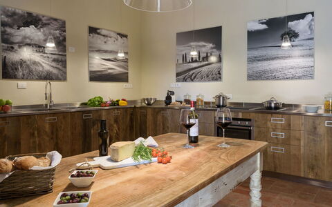 Ca Maggiore 10+2: Möbel, Interior Design, Flooring, Holz, Countertop, Fussboden, Cabinetry, Beleuchtung, Holzboden, Küche