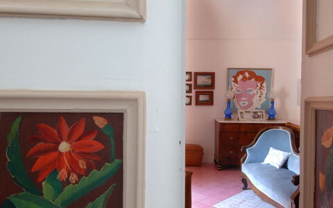 Casa Maria 6+2: Wand, Interior Design, Bilderrahmen, Zimmer, Möbel, Bildende Kunst, Farbe, Holzbeize, Moderne Kunst