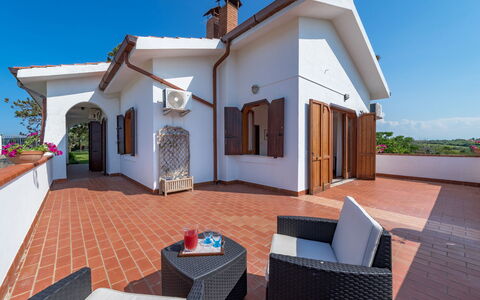 Ripari di Giobbe 6+2: Zuhause, Design, Holzbeize, Zimmerpflanze, Balkon, Villa