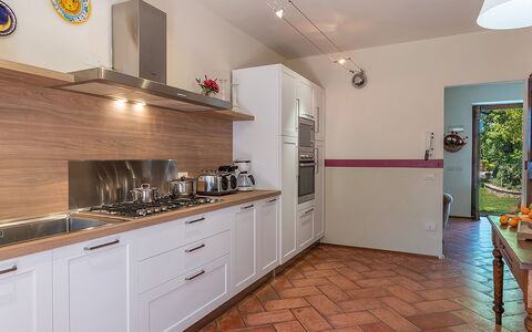 Il Borgo 16: Küche, Countertop, Küchengerät, Interior Design, Major Appliance, Flooring, Holz, Cabinetry, Möbel, Zuhause