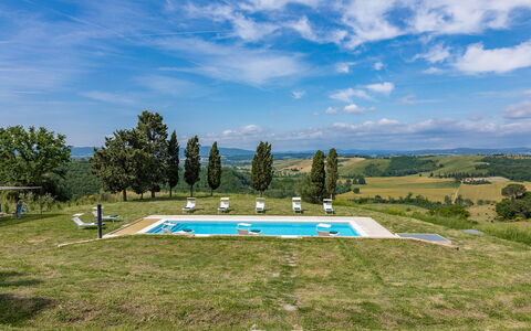 Casale Rasa 20+2: Landschaft, Einfach, Wiese, Grundstueck, Wiese, Schwimmbad, Weide, Rasen, Feld, Estate