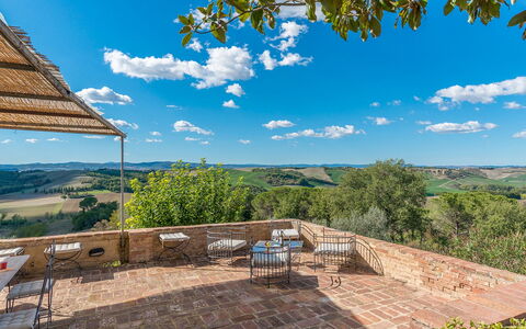 Casale Rasa 20+2: Landschaft, Grundstueck, Estate, Landscaping, Villa, Kumulus, Bauernhaus