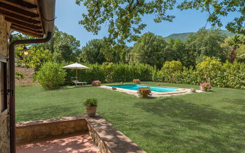 Mulino della Quercia 2+1: Garten, Bauernhaus, Estate, Hinterhof, Hazienda, Schwimmbad, Landscaping, Hütte, Schatten