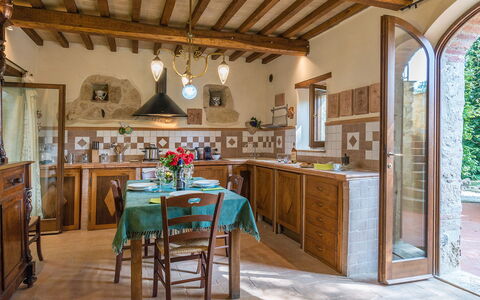 Mulino della Quercia 2+1: Möbel, Interior Design, Küche, Holz, Flooring, Decke, Cabinetry, Countertop, Zuhause, Fussboden