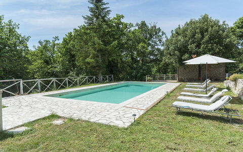 Villa la Corte 6: Schwimmbad, Estate, Resort, Garten, Hinterhof, Gartenmöbel, Landscaping, Eco Hotel, Flagstone, Hazienda