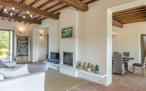 Podere di Salci 10: Möbel, Interior Design, Flooring, Wand, Fussboden, Decke, Holz, Zimmer, Wohnzimmer, Beleuchtung
