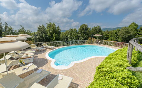 L'Ovile 8: Schwimmbad, Gartenmöbel, Resort, Stuhl, Hotel, Eco Hotel