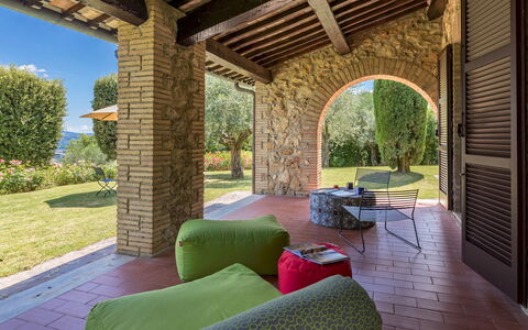 Villa Il Cedro 10+1: Die Architektur, Bogen, Säule, Garten, Hazienda, Backstein, Schatten, Estate, Resort, Terrasse