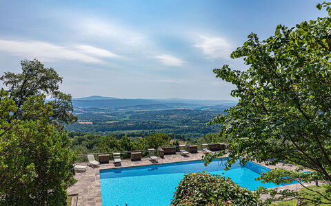 L'Alcova 8+2: Blau, Bergstation, Schwimmbad, Sonnenlicht, Gebirge, Eco Hotel, Grat, Valdivianischen Tempe Regen-Wald