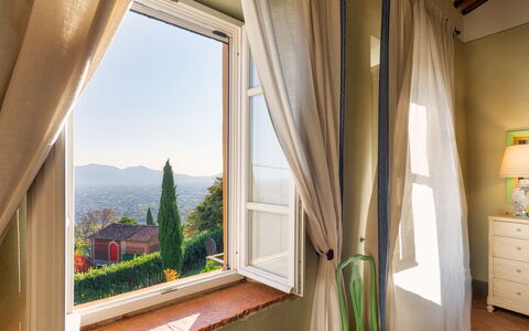 Villa Primo Sole 22: Interior Design, Möbel, Vorhang, Fensterbehandlung, Fensterabdeckung, Stuhl, Zimmer, Eco Hotel, Schatten, Balkon