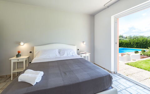 Villa Ninetta 10+1: Schwimmbad, Hotel, Villa, Gartenmöbel