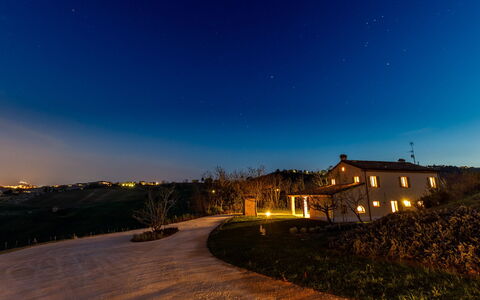 Ca' Pellicciano 8: Landschaft, Hütte, Abend, Dämmerung, Nacht, Dorf, Bauernhaus, Bauernhof