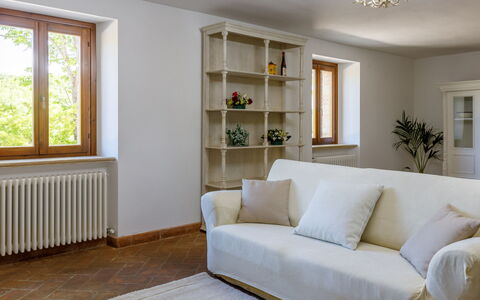 Villa Agostini 10: Möbel, Interior Design, Flooring, Wand, Holz, Fussboden, Zimmer, Decke, Couch, Wohnzimmer