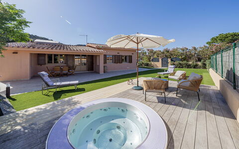 Villa Gea 8: Schwimmbad, Resort, Gartenmöbel, Freizeit, Regenschirm, Eco Hotel, Schatten, Estate, Hof, Terrasse