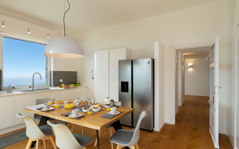 Villa Scirocco 10+2: Möbel, Interior Design, Flooring, Wand, Decke, Küche, Holz, Fussboden, Countertop, Light Fixture