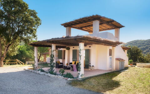 Villa Zaca 6: Holz, Veranda, Zuhause, Tür, Hütte, Schatten, Outdoor Struktur, Estate, Natürliches Material, Bauernhaus