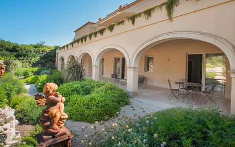 Villa Passo degli Aironi 12: Strauch, Die Architektur, Pflanzengemeinschaft, Zuhause, Garten, Estate, Ground, Hazienda, Landscaping