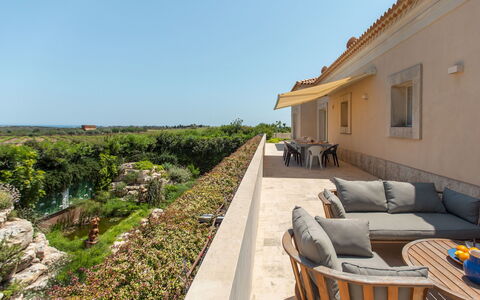 Villa Passo degli Aironi 12: Estate, Landscaping, Villa, Balkon, Hazienda, Gartenmöbel, Hof, Eco Hotel