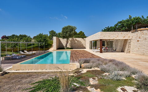 Villa Majoli 9: Estate, Design, Landscaping, Villa, Hinterhof, Schwimmbad, Gartenmöbel