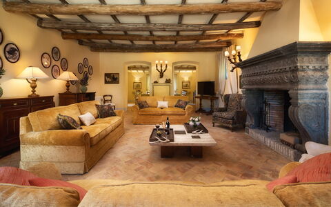 Casale Dell Oasi 12: Möbel, Interior Design, Couch, Wand, Flooring, Wohnzimmer, Fussboden, Decke, Zuhause, Zimmer