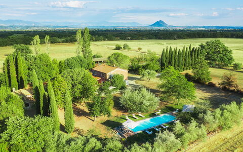 Casale Dell Oasi 12: Grundstueck, Estate, Garten, Plantage, Rasen, Landscaping, Bauernhaus, Hazienda, Eco Hotel, Bauernhof